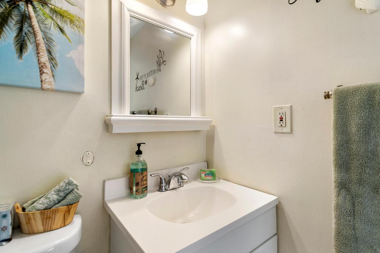 Two Bedroom Two Bath Apartment 2 Block To Beach マイアミビーチ エクステリア 写真