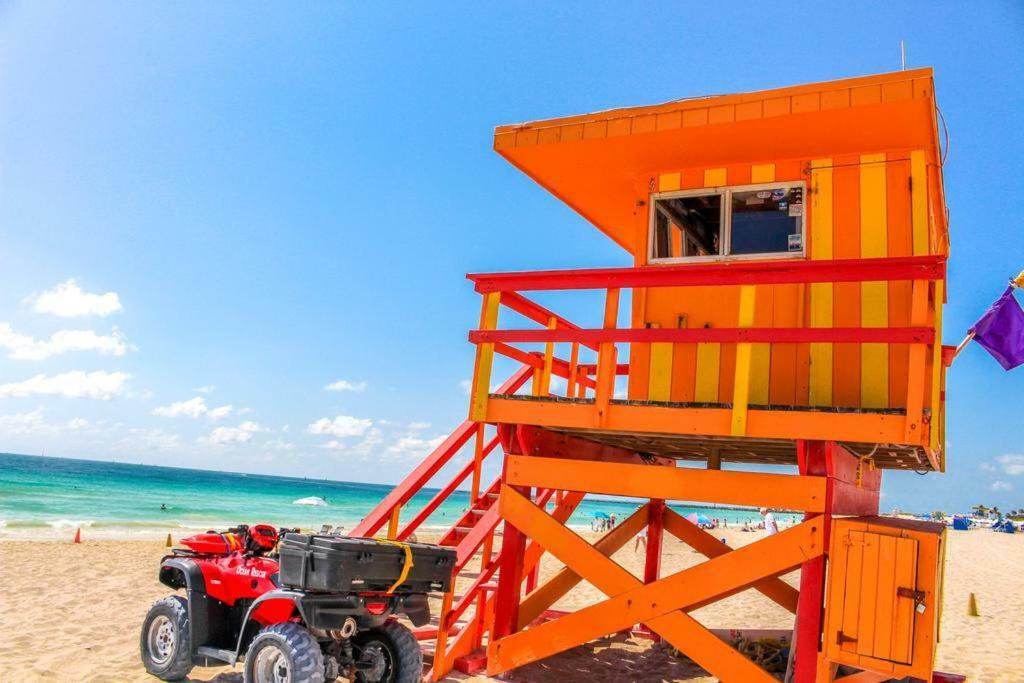 Two Bedroom Two Bath Apartment 2 Block To Beach マイアミビーチ エクステリア 写真